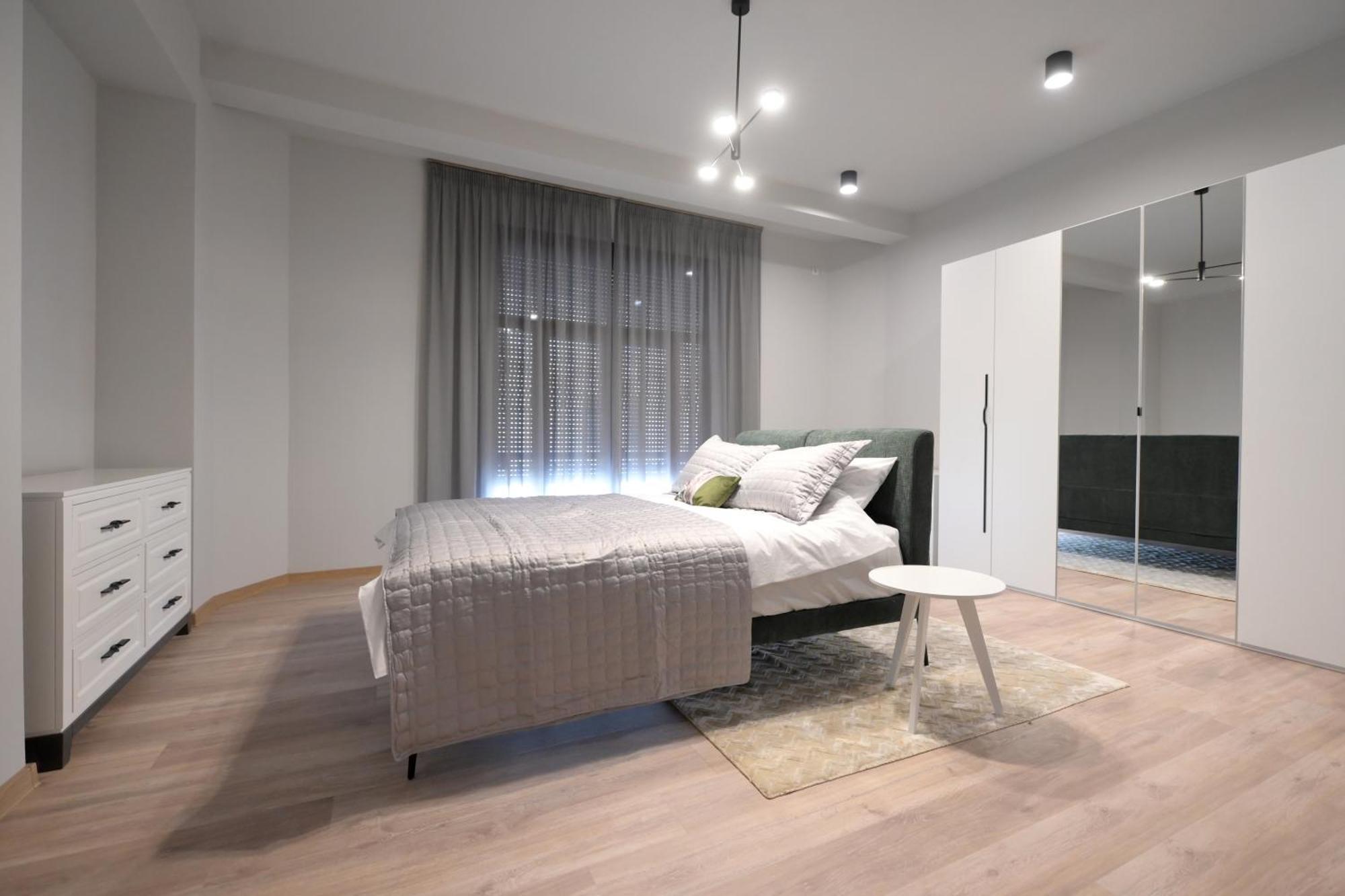 Appartamento Umbrella Street Center Luxury 2 Bedroom