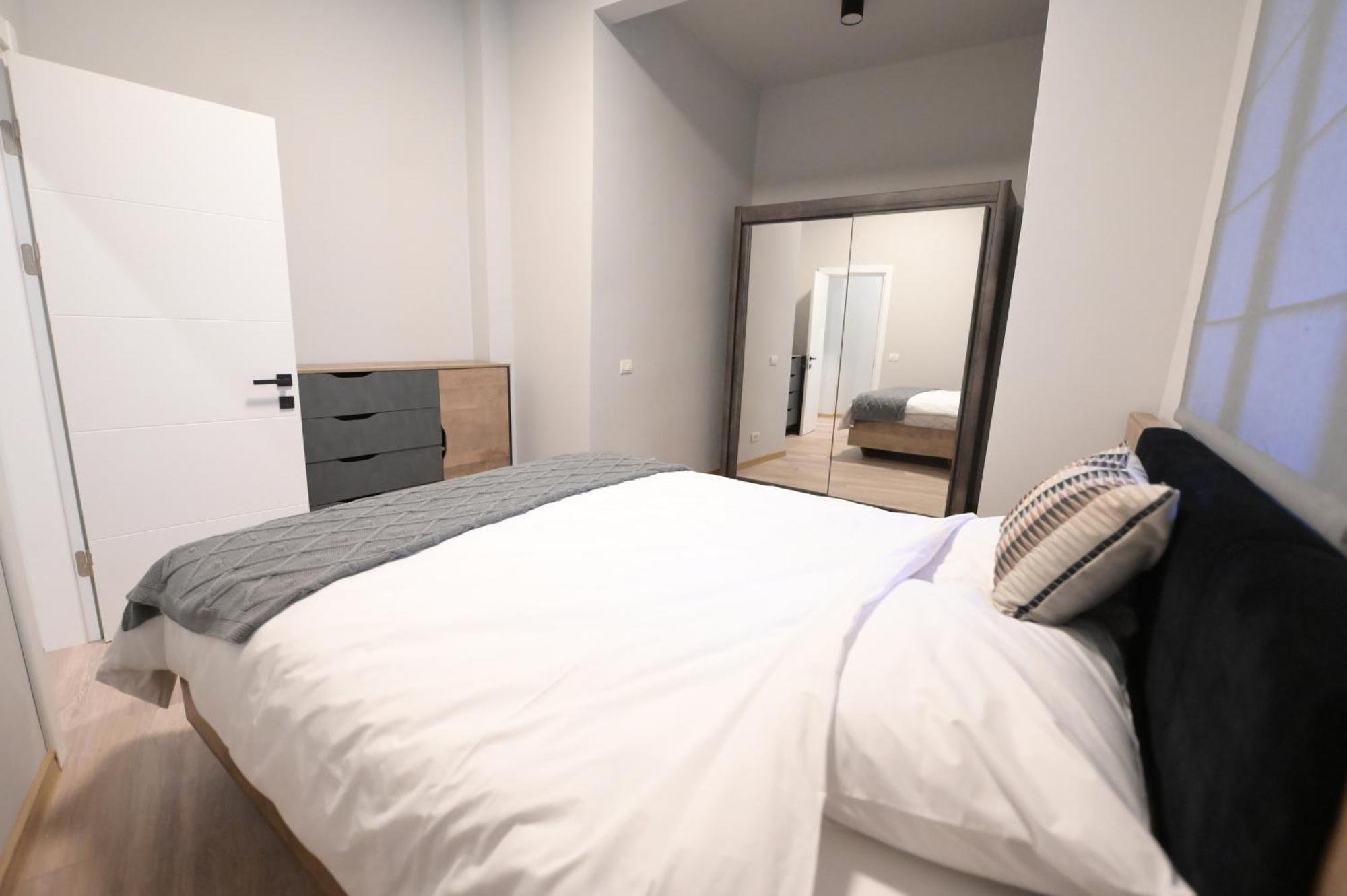 Umbrella Street Center Luxury 2 Bedroom Appartamento